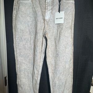 Nocturne Women's Stylish Cream Straight Leg Jeans